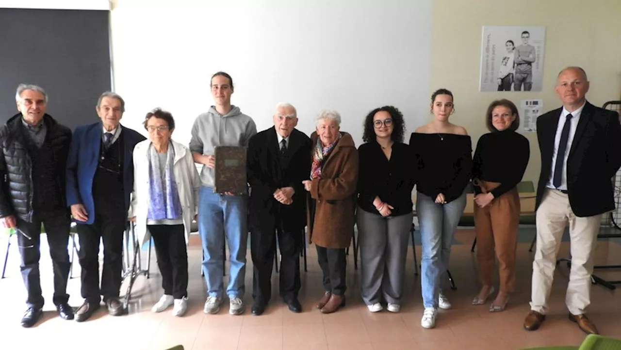 L’Amicale des anciens élèves verse un don au lycée Foch