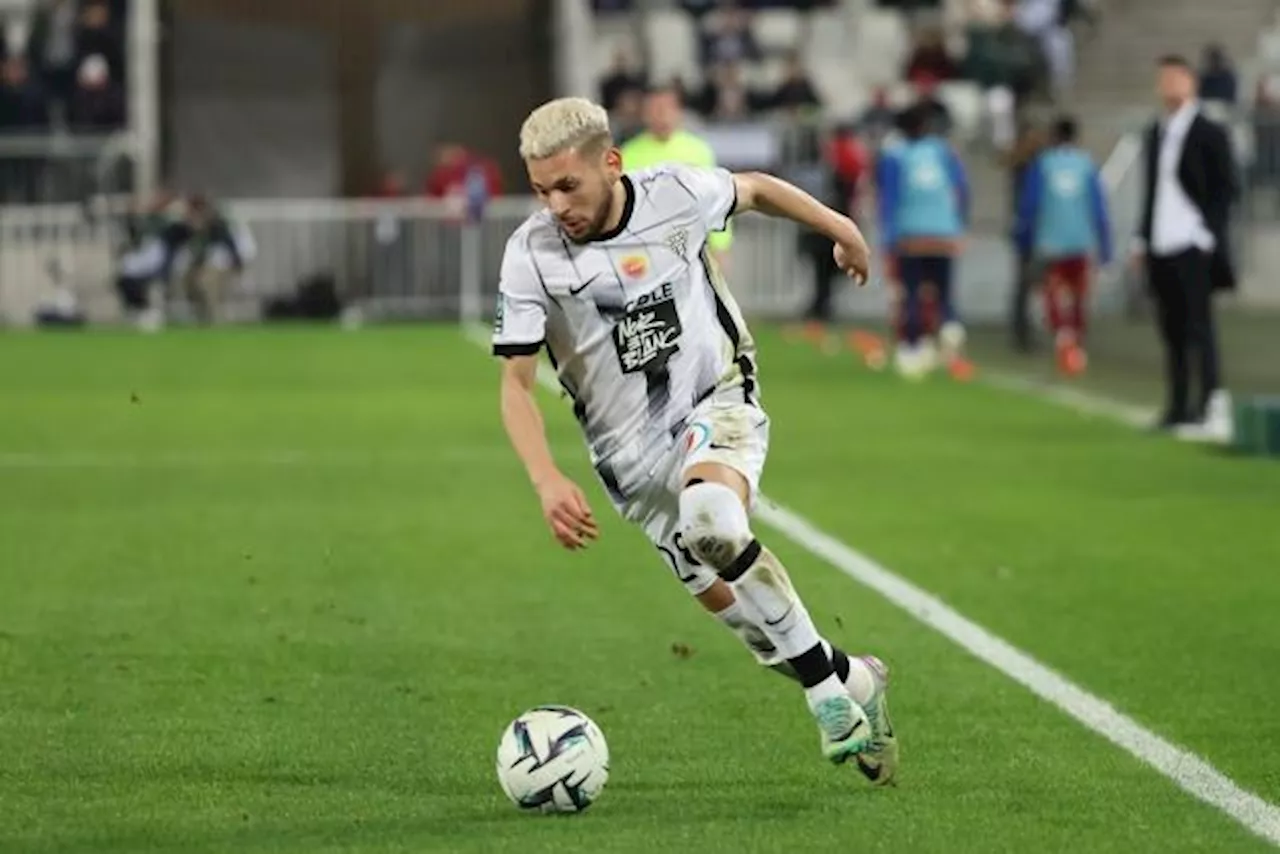 Ligue 2 : Angers en L1, St-Etienne se rate, Rodez et le PFC en barrages