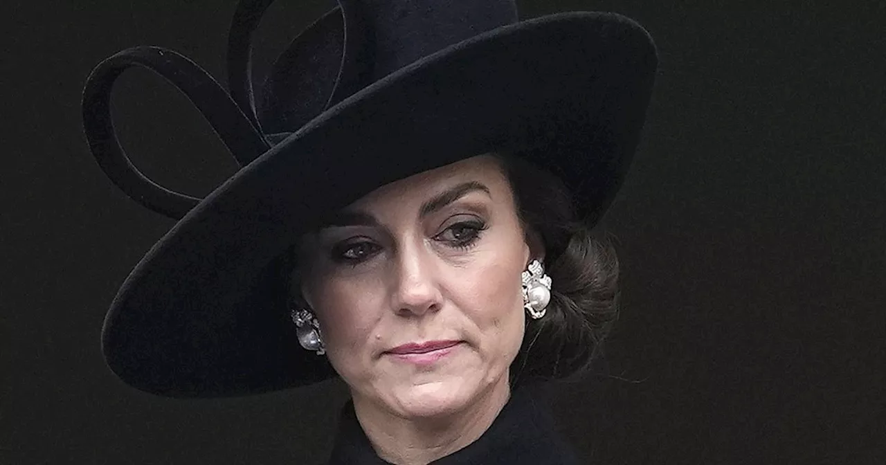 Kate Middleton, lo schiaffo di Camilla: &#034;William, ti consiglio di divorziare&#034;