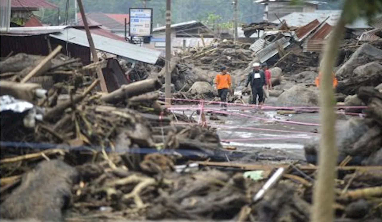 Tragedi Banjir Lahar Dingin di Sumbar Mitigasi Terabaikan, Pemetaan Lambat, Korban Berjatuhan