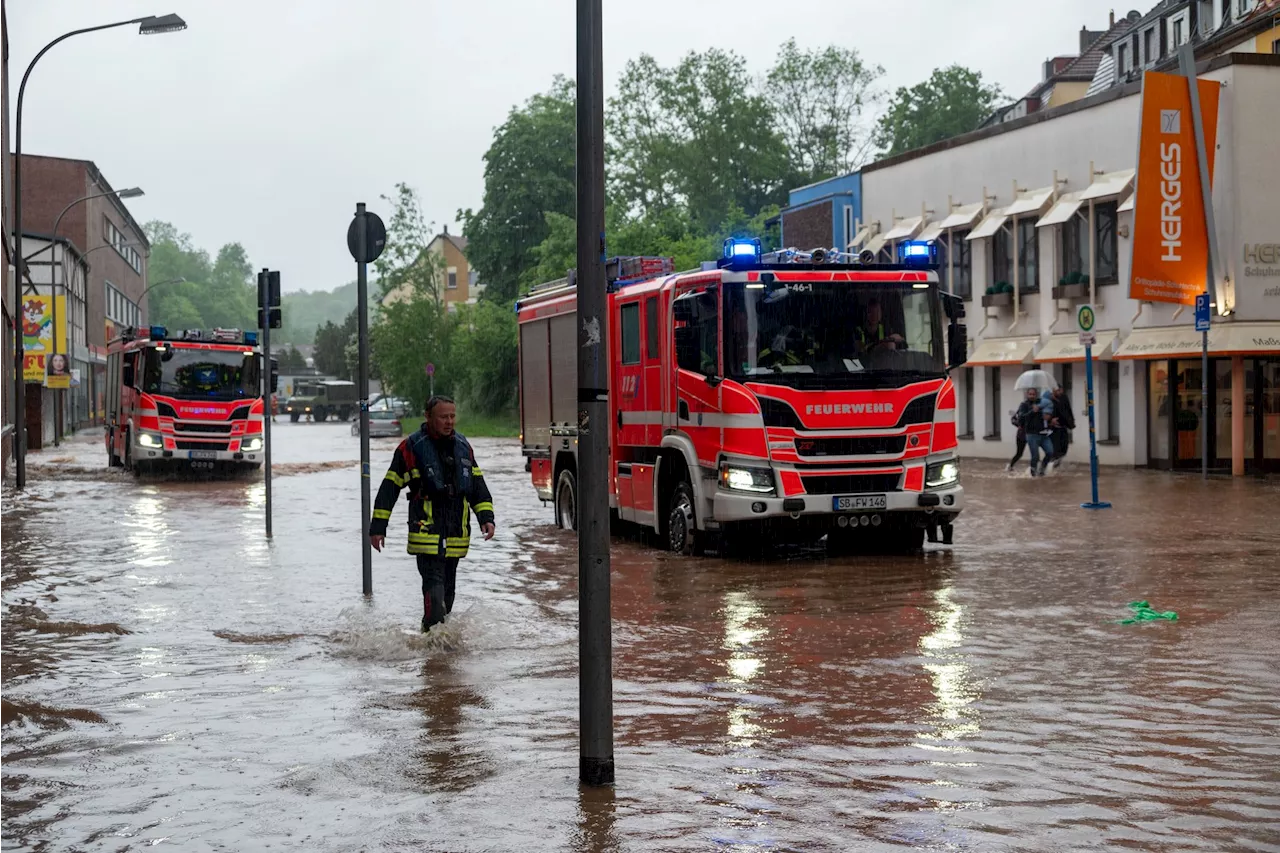 Erdrutsche und Überflutungen nach Dauerregen im Saarland