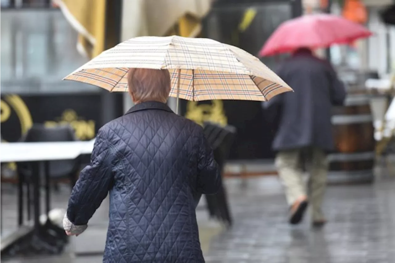 Nieuwe regenzone en code geel in Limburg, ook grijs weekend verwacht