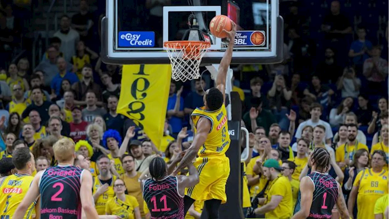 Alba Berlin startet mit dominantem Heimsieg gegen Bonn in die Playoffs