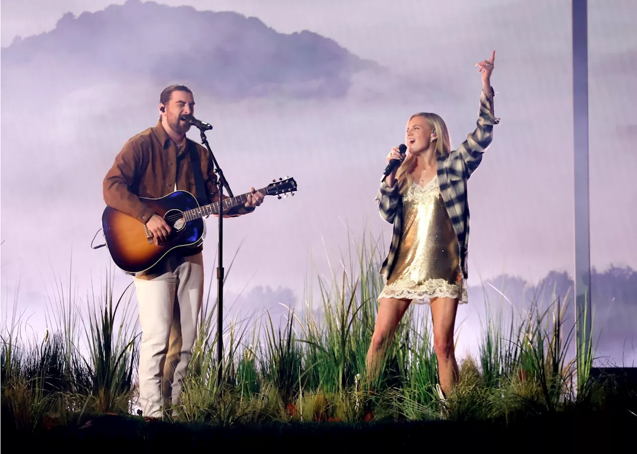 Noah Kahan and Kelsea Ballerini Are in ‘Stick Season’ at 2024 ACMs