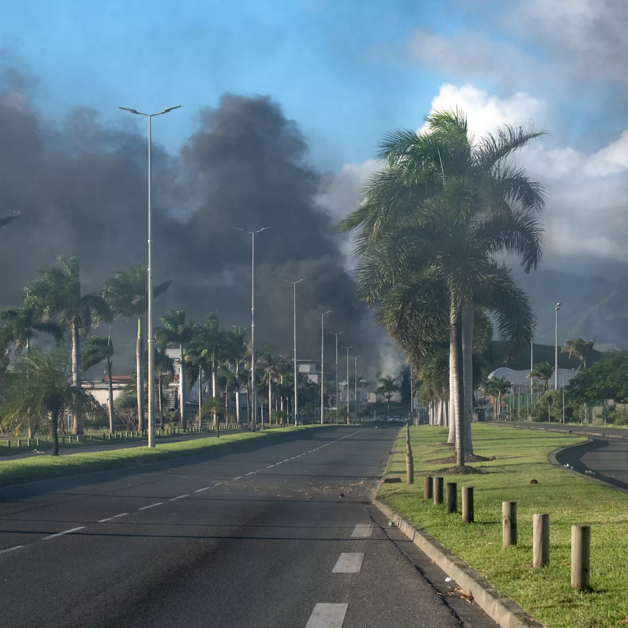 Émeutes en Nouvelle-Calédonie : 'situation plus calme et apaisée' malgré de nouveaux incendies