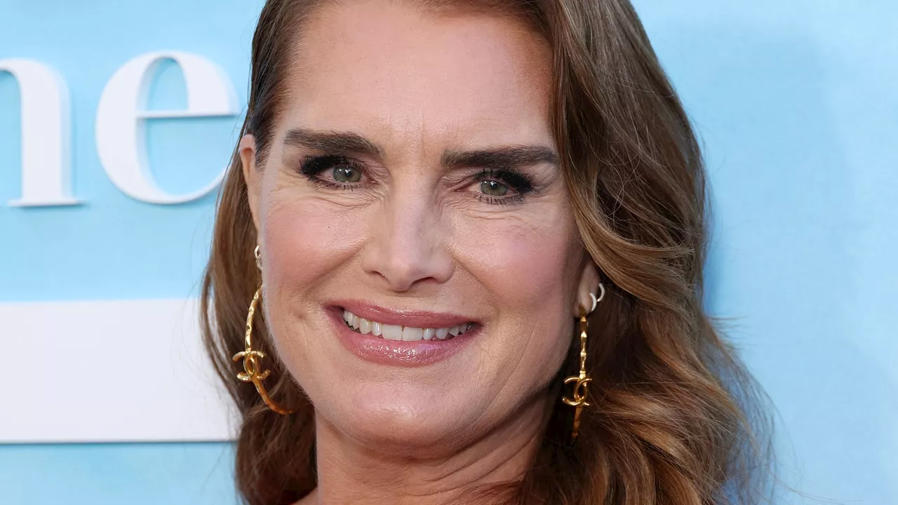 Brooke Shields lancia una linea capelli dedicata alle over 40 e 50 e ai cambiamenti legati alla menopausa