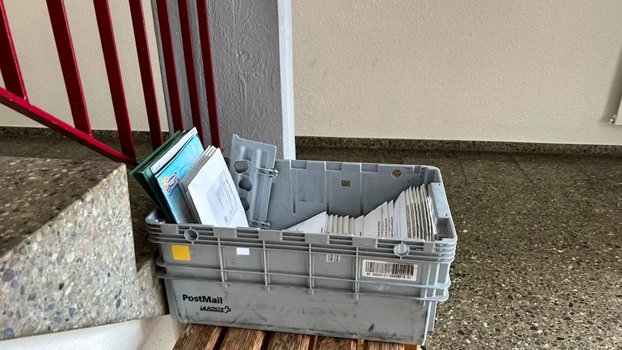 Pöstler lässt Abstimmungsunterlagen in Gang liegen