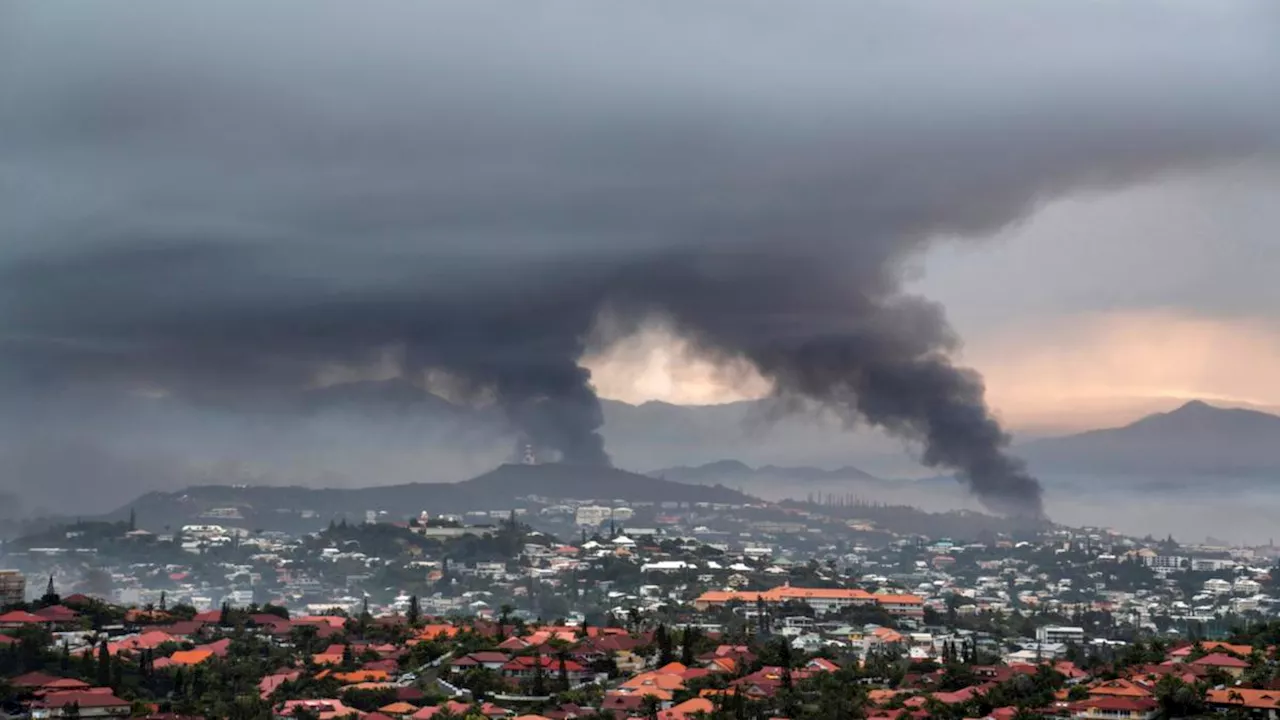 Aussies stranded in New Caledonia 'running out of food' after riots over electoral reform