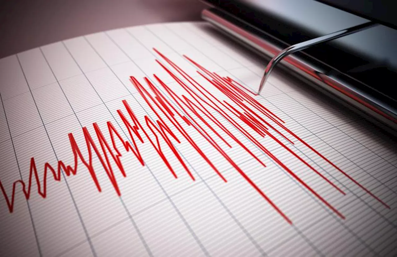 Terremoto oggi Campi Flegrei, sciame sismico e 16 scosse