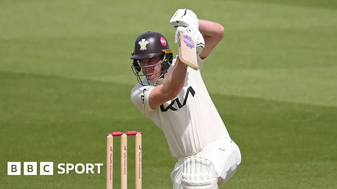 County Championship: Dan Lawrence puts Surrey on top against Worcestershire