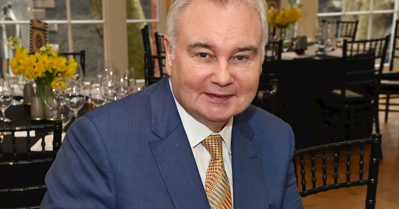 Eamonn Holmes wheeled out of clinic in pain after frustrating physio struggle