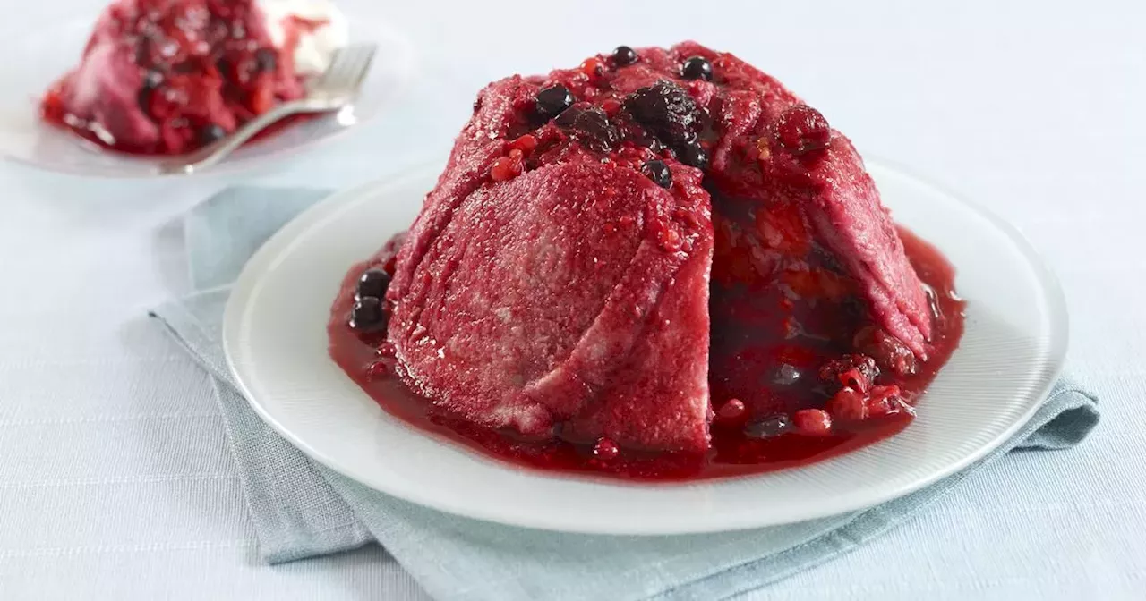 Mary Berry's summer pudding loaf recipe is 'easy to make' dessert