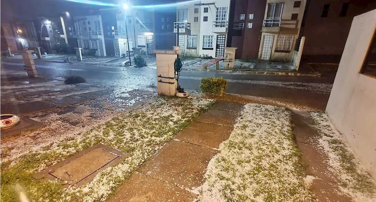 Tláloc se hace presente en el municipio mexiquense de Huehuetoca con una fuerte granizada