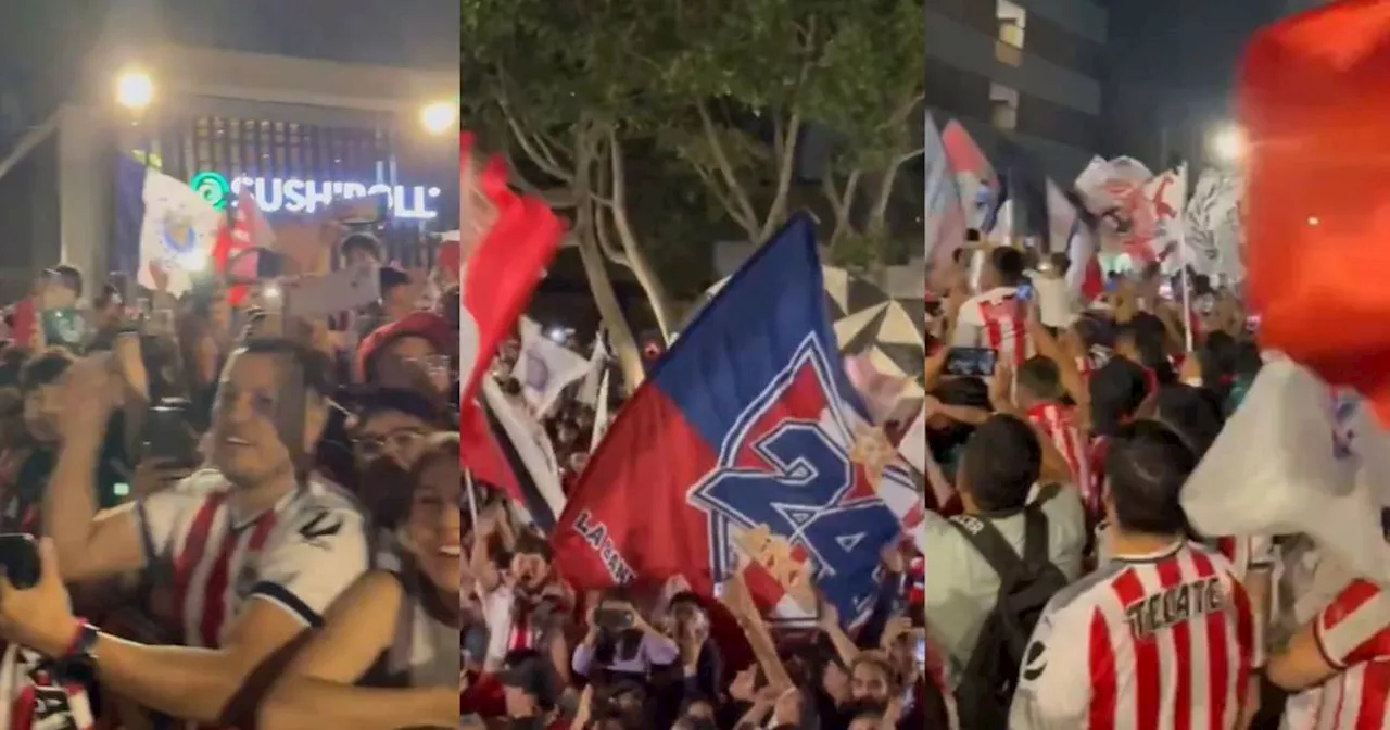 ¡Afición de Chivas le lleva serenata previa a Semifinal de Vuelta contra América! (VIDEO)