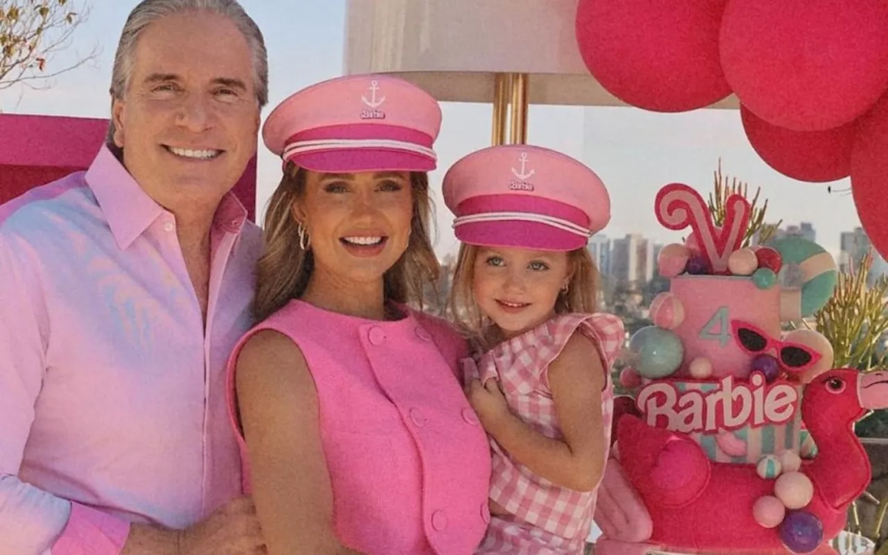 Roberto Justus comemora aniversário da filha caçula com festa na piscina temática da Barbie