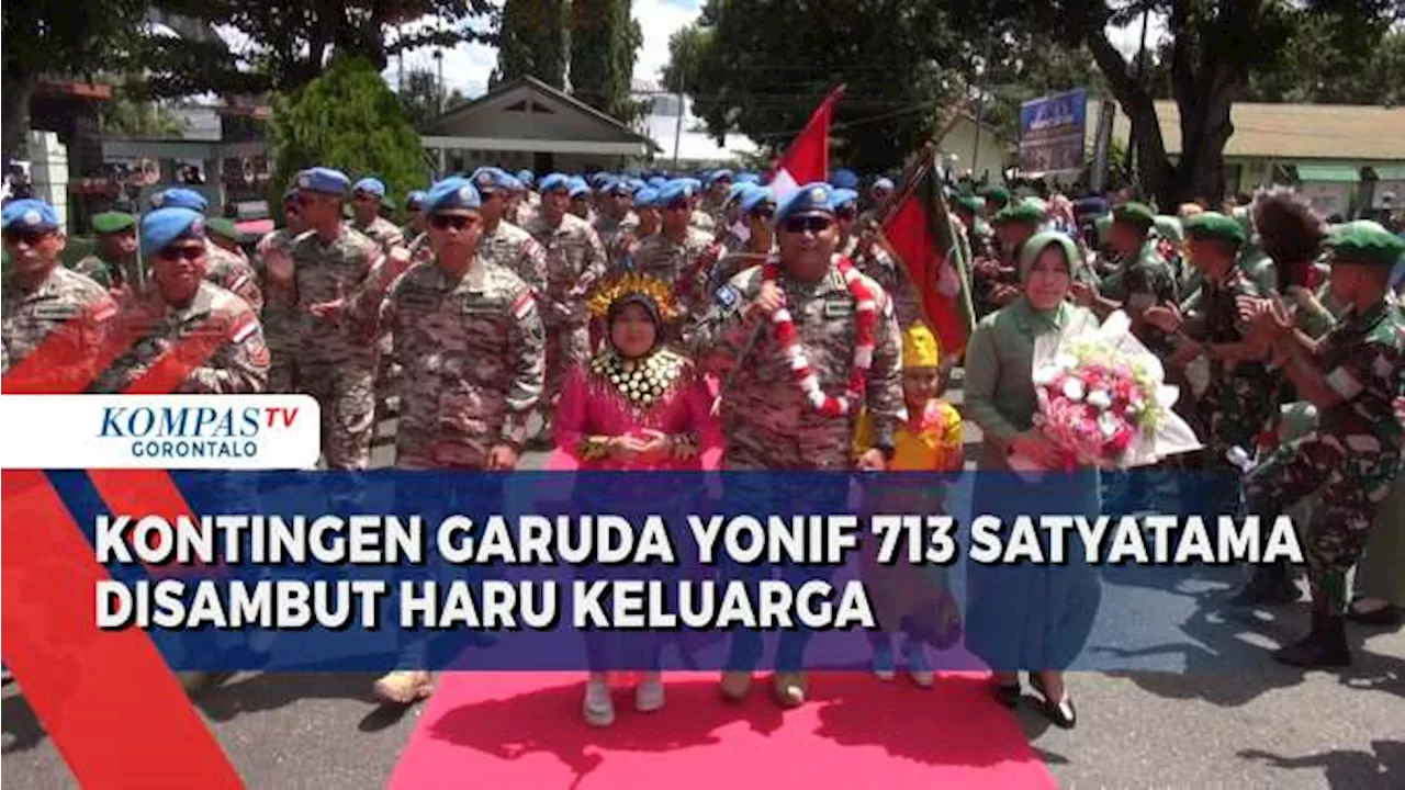 Kedatangan Kontingen Garuda Yonif 713 Satyatama Disambut Haru Keluarga