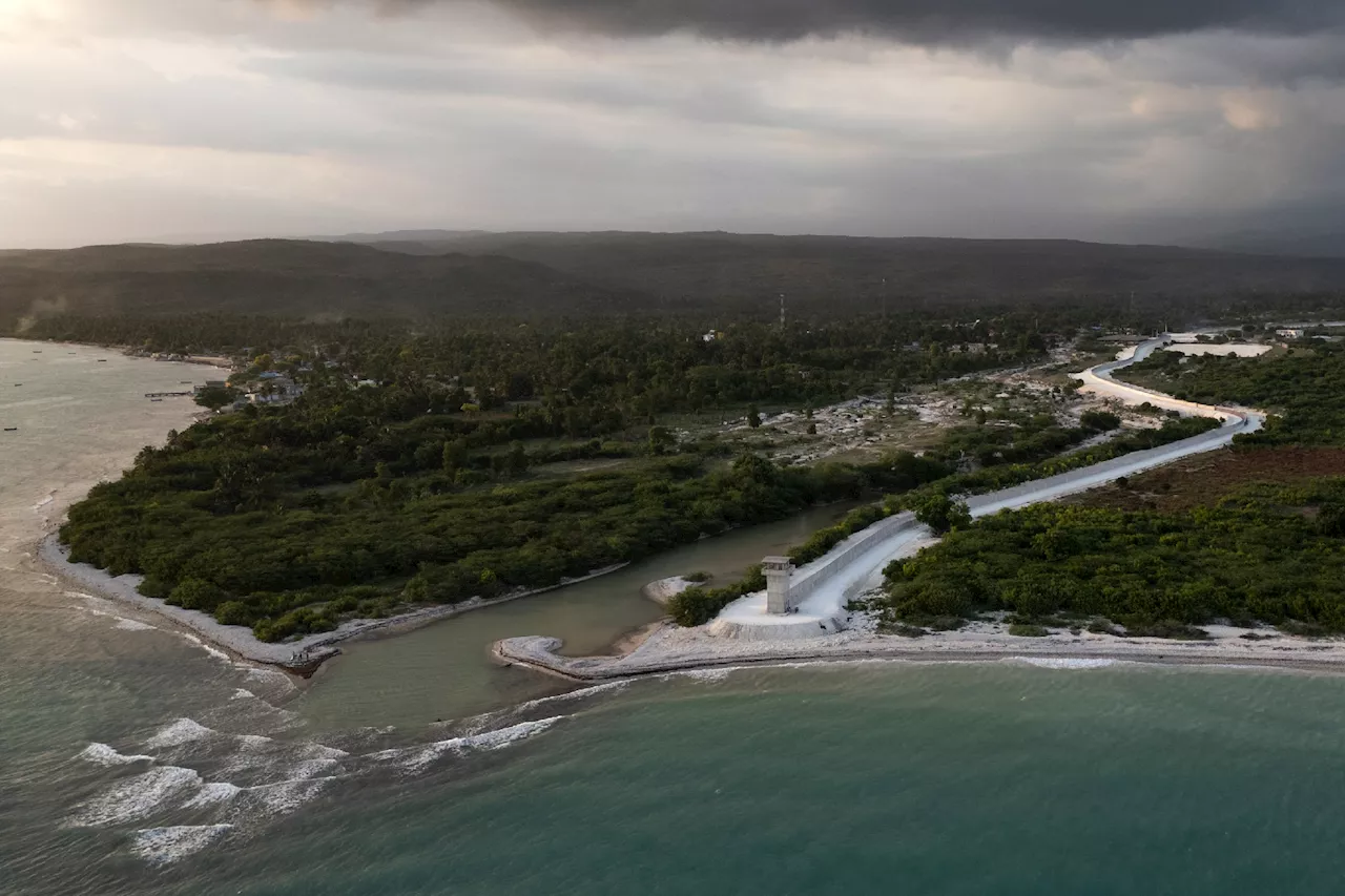 République dominicaine: le mur anti-haïtien, argument électoral