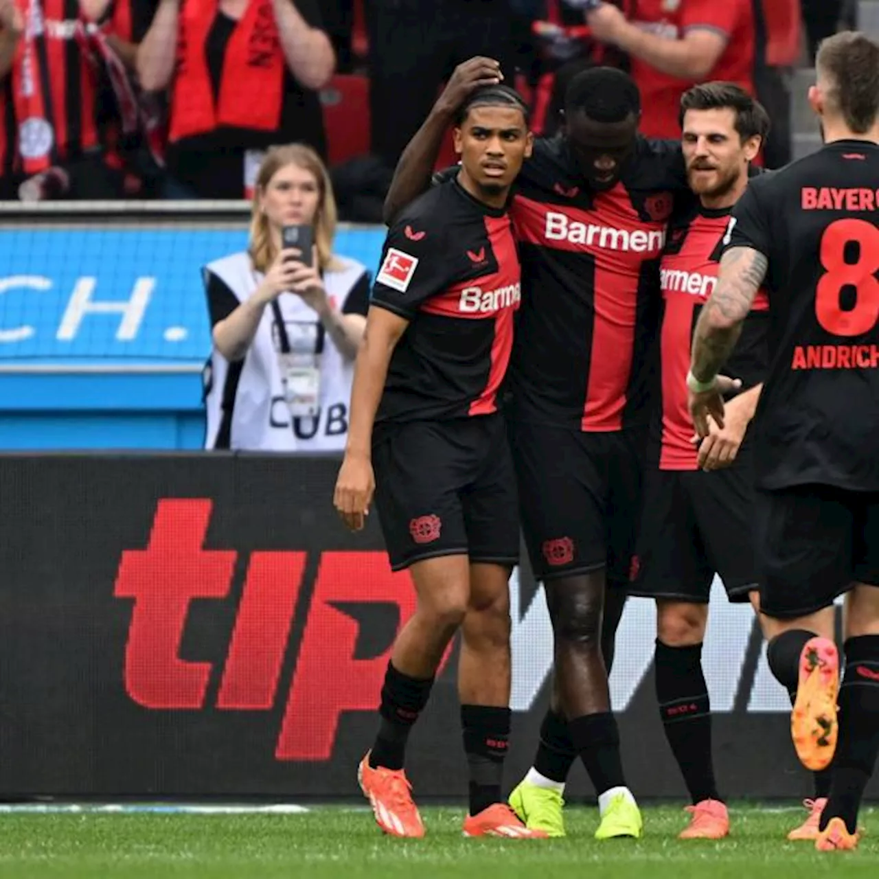 Le Bayer Leverkusen termine la saison invaincu, le Bayern Munich craque à Hoffenheim