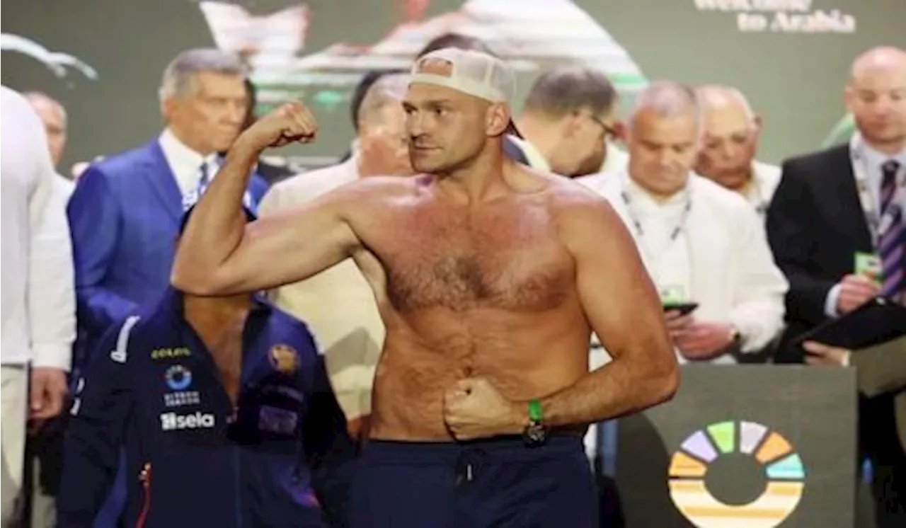 Tyson Fury Sesumbar Pukul Jatuh Oleksandr Usyk