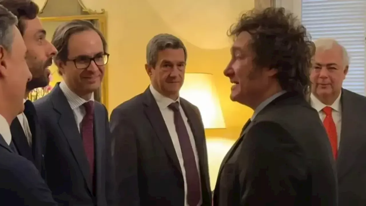 Javier Milei se reunió con empresarios en la embajada argentina en Madrid