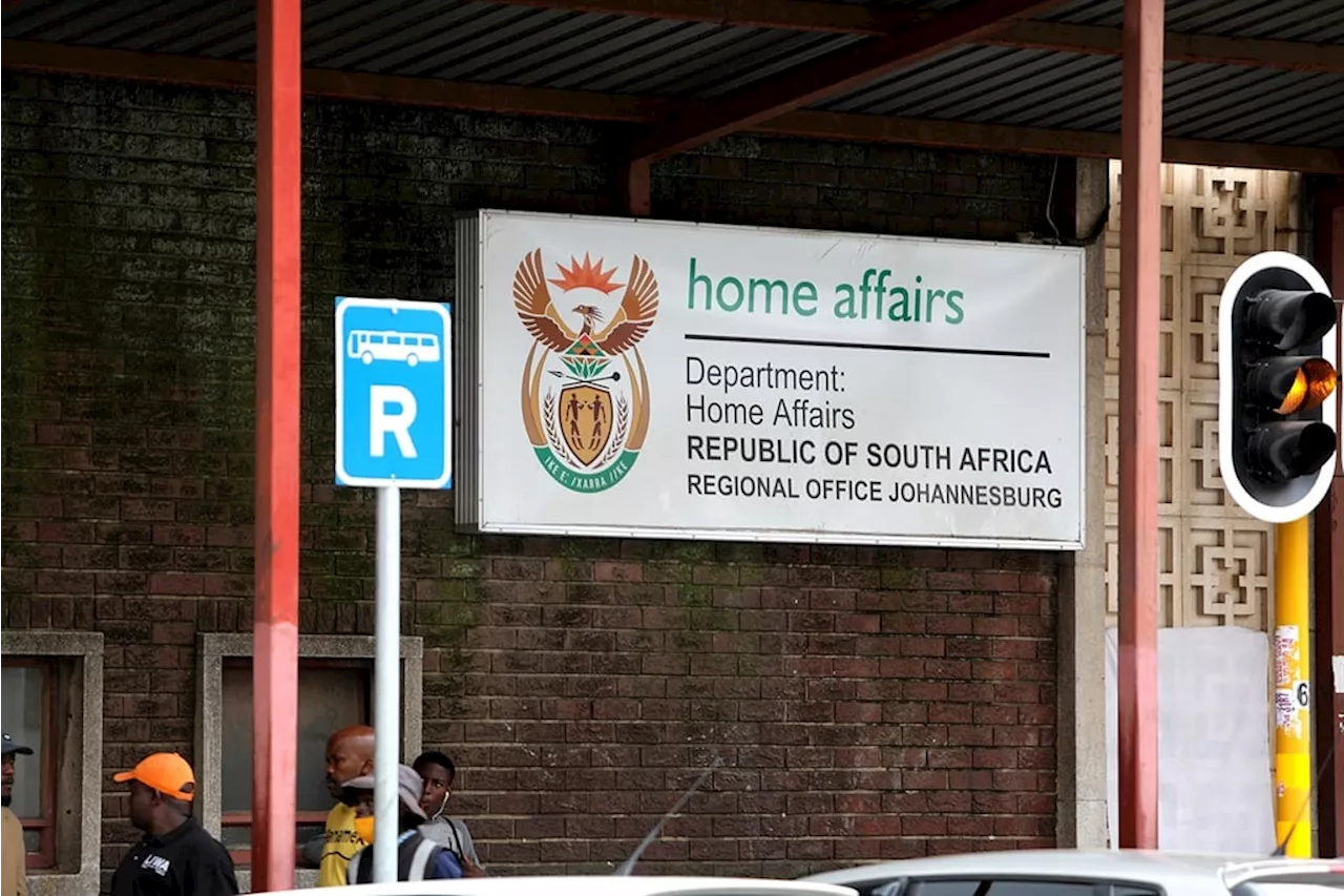 Home Affairs minister ordered to pay refugee R300 000 following unlawful arrest