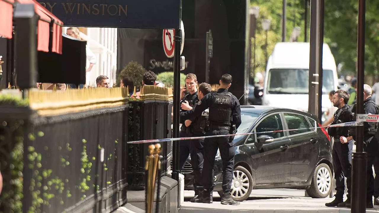 Flucht auf Motorrädern: Räuber-Trio überfällt 'Juwelier der Stars' in Paris