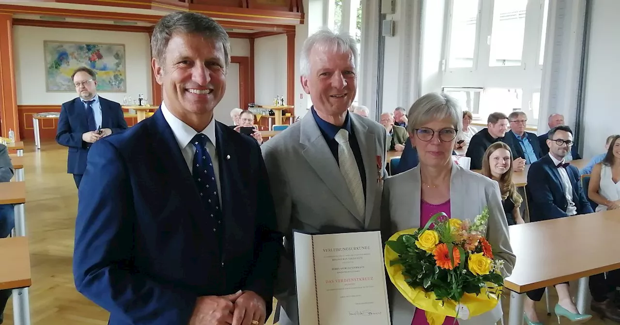 Bundesverdienstkreuz für SPD-Urgestein aus dem Kreis Höxter