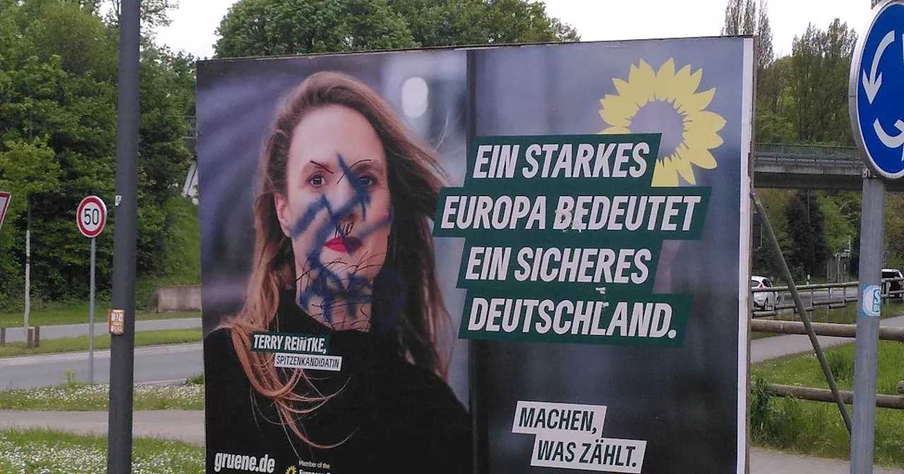 Parteien im Kreis Paderborn verärgert über zerstörte Plakate zur Europawahl