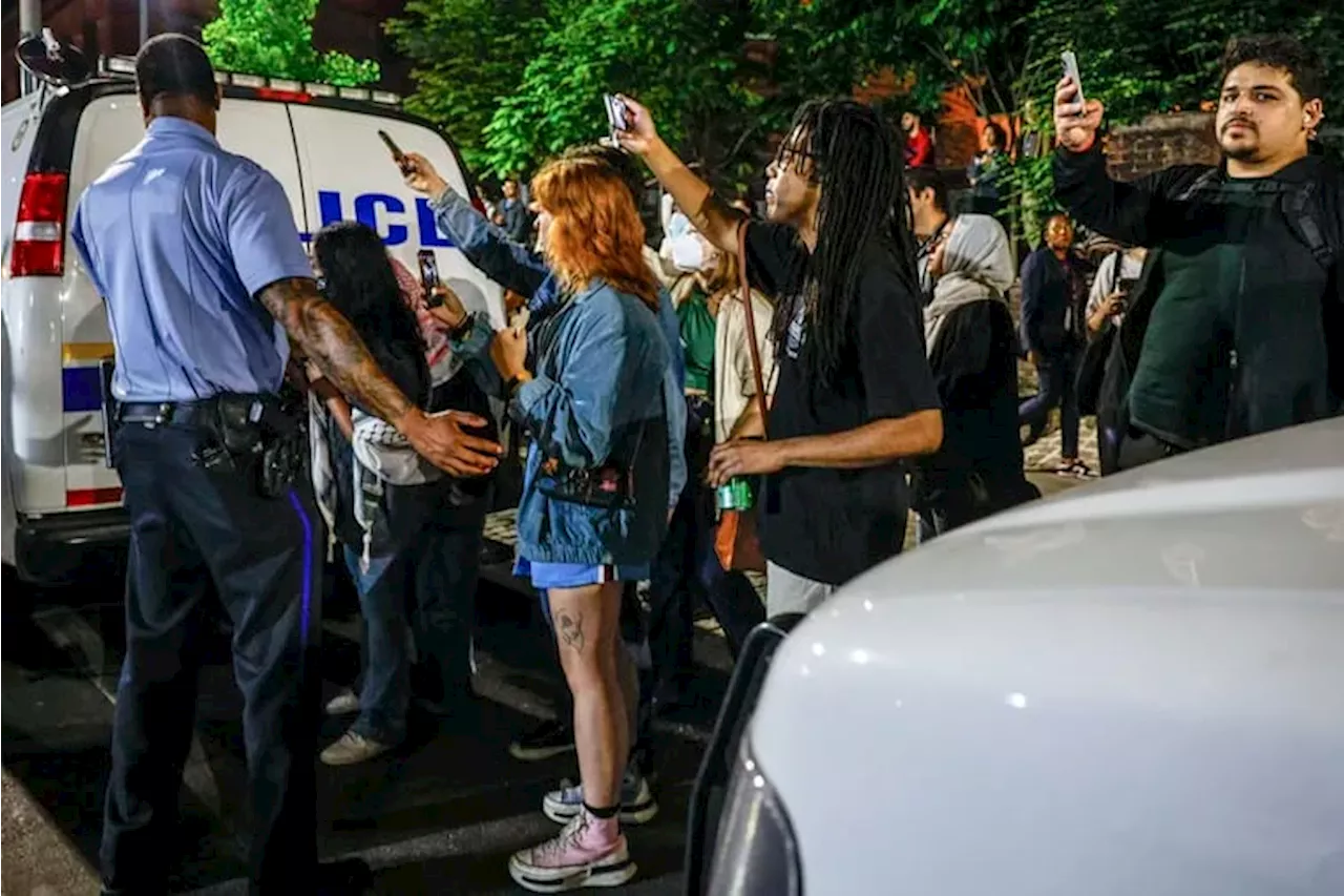 Protestors block traffic and descend upon Drexel’s quad to erect a new encampment