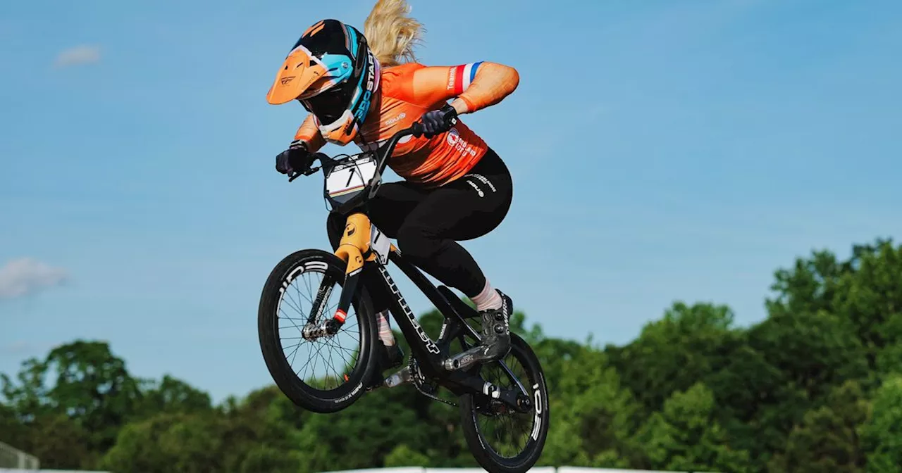 Manon Veenstra strandt 'in de vorm van haar leven' in kwartfinales WK BMX