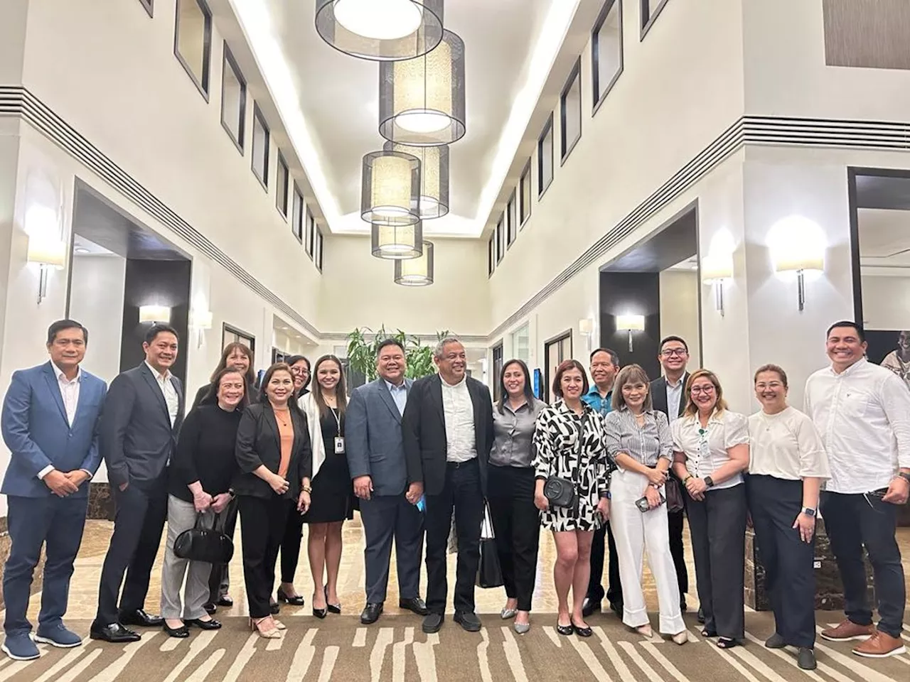 Cocolife inaugurates new branch, enlightens investors in Cebu