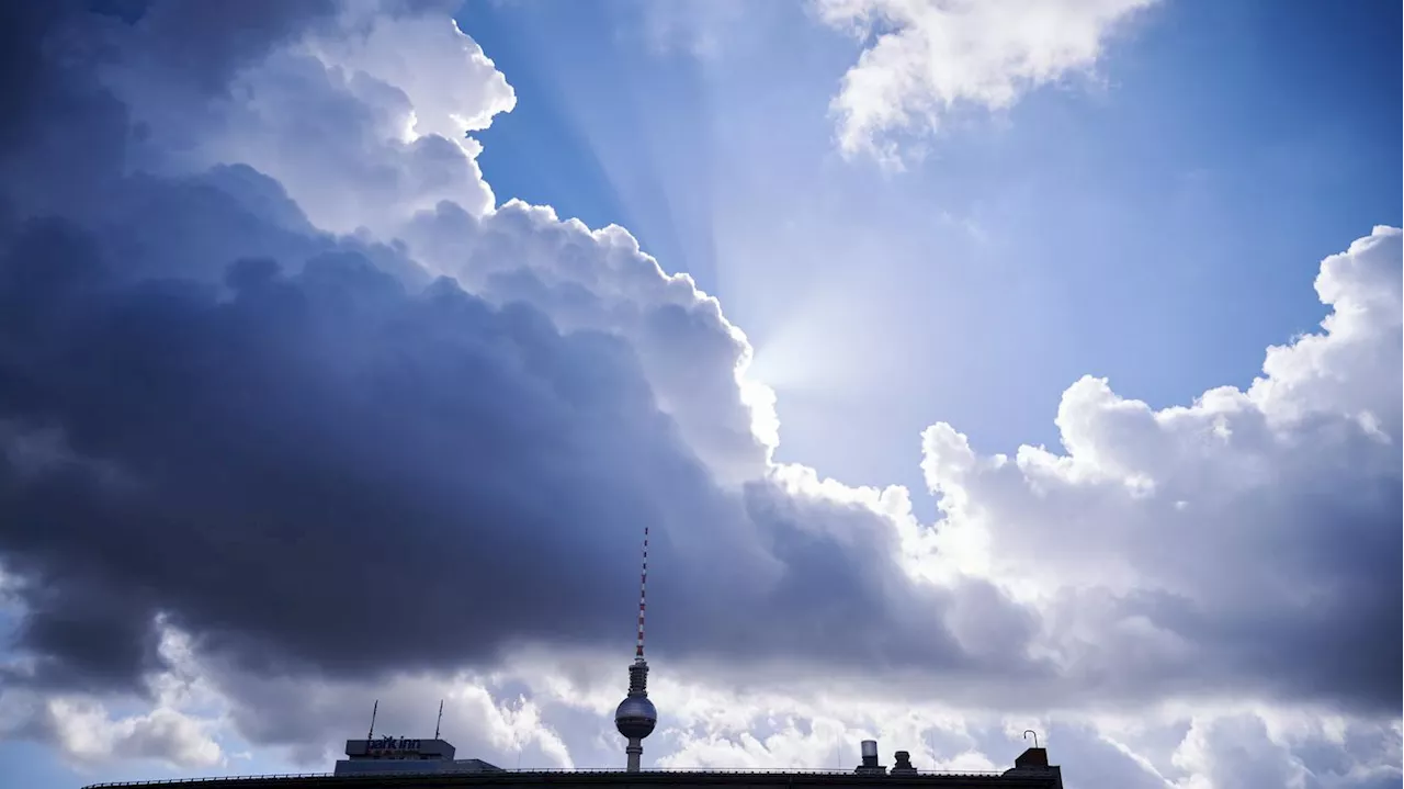 Ungemütlicher Umzug: Schauer und Gewitter zum Karneval der Kulturen in Berlin möglich