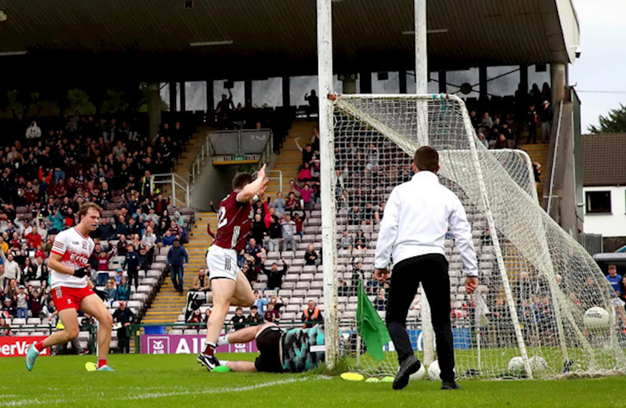 Kelly and D'Arcy goals fire Galway past 14-man Derry