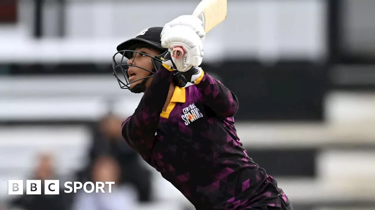 Charlotte Edwards Cup: Davina Perrin stars as Sparks beat Sunrisers