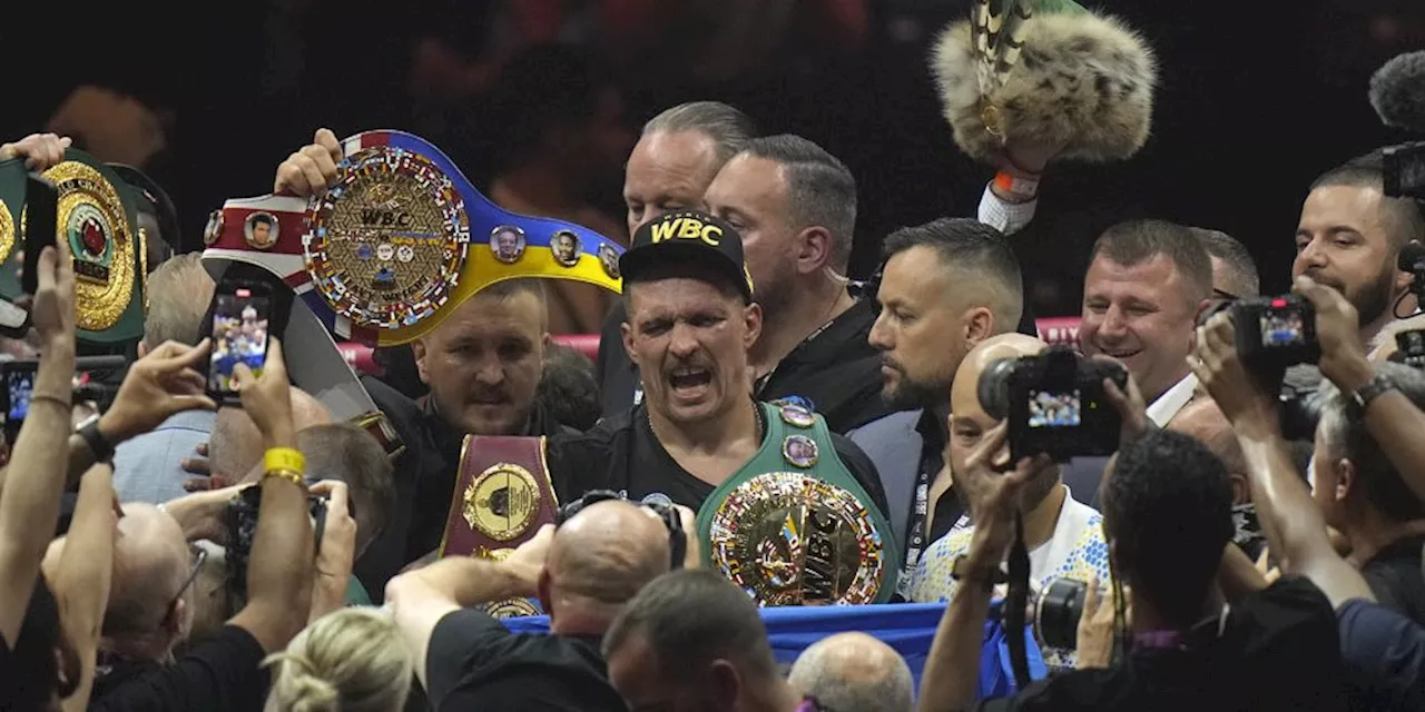 Oleksandr Usyk jadi 'Raja Tinju' Usai Kalahkan Tyson Fury