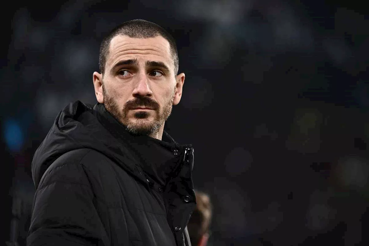 Rissa e caccia all’uomo in campo: Bonucci incredulo