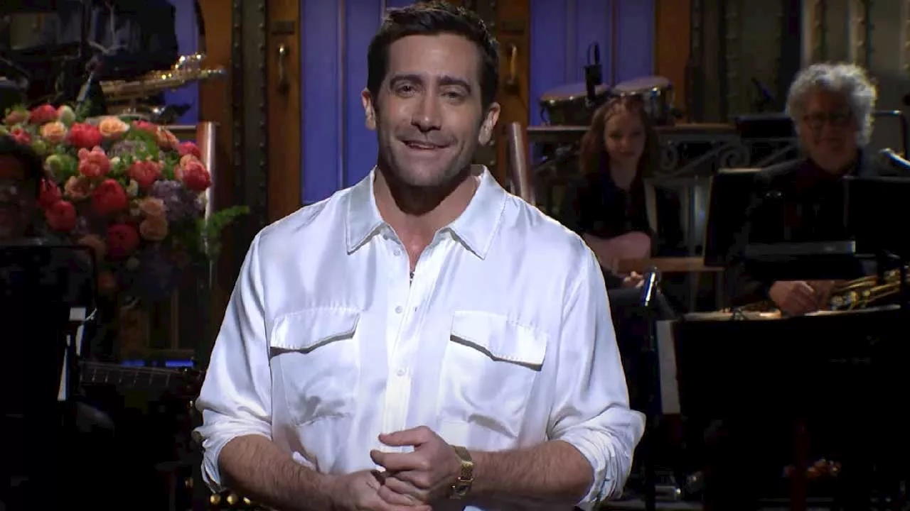 'SNL': Jake Gyllenhaal Jokes About Getting Punched by Conor McGregor in Musical Monologue for Season 49 Finale