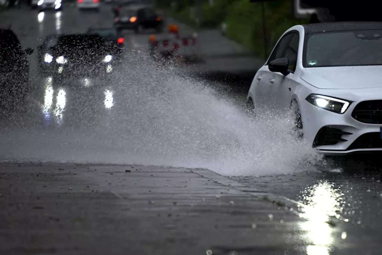 Viel Regen und steigende Pegel: Probleme im Bonner Raum