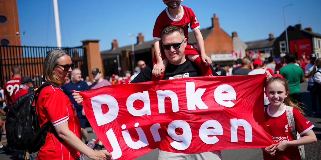 Die Fans singen minutenlang - hochemotionaler Klopp-Abschied aus Liverpool