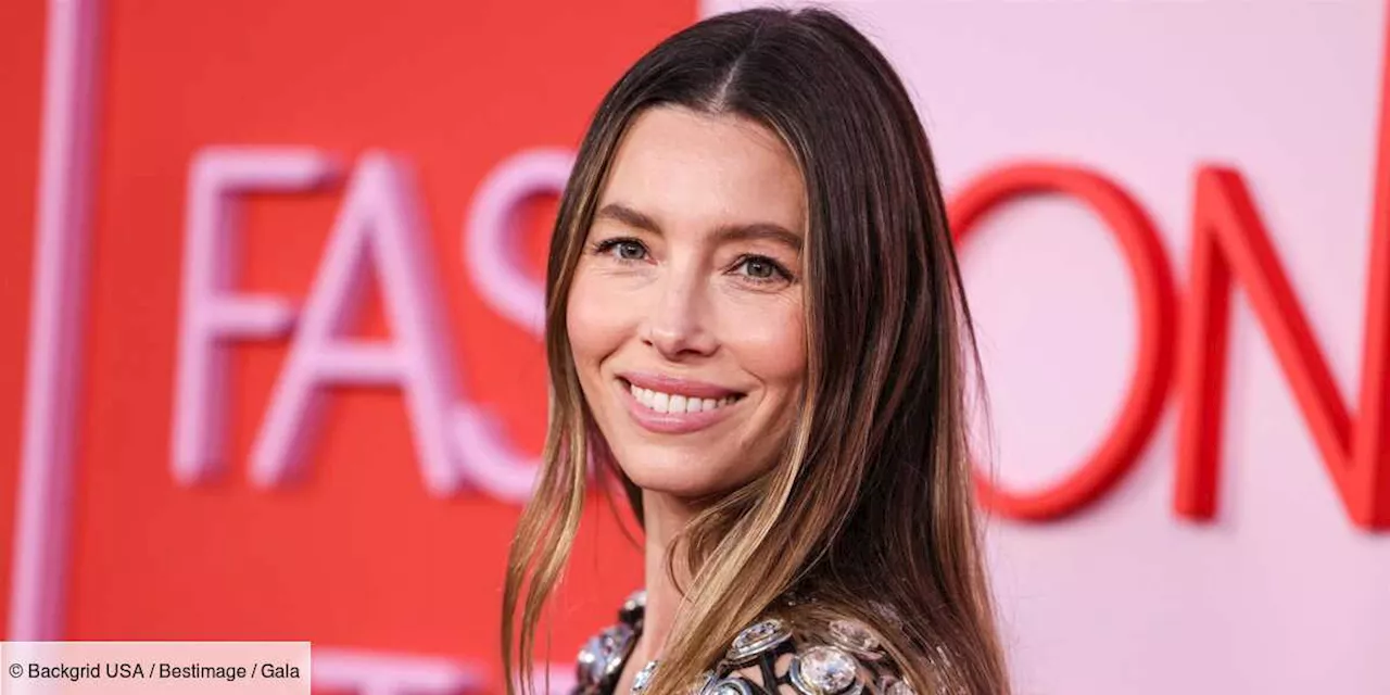 – Jessica Biel coupe ses longueurs et succombe au carré le plus tendance du moment