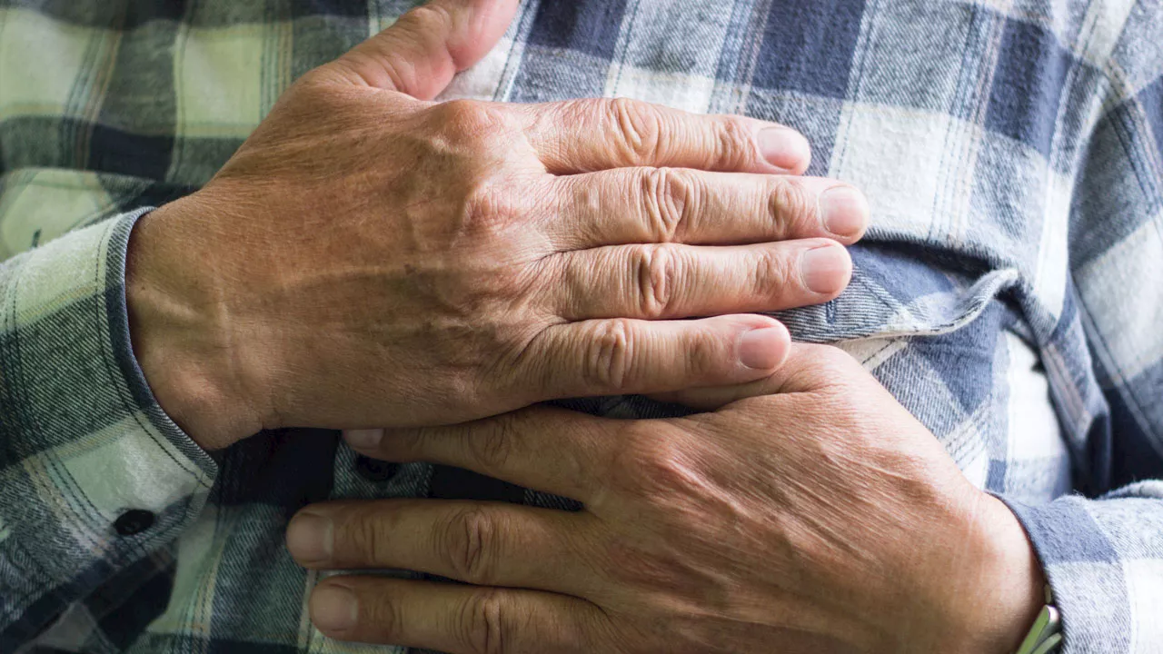 COVID-19 vaccine can help people with heart failure live longer