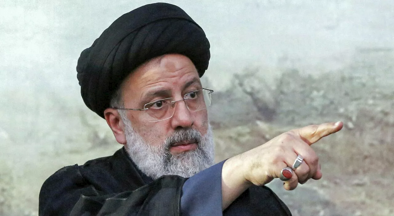 Raisi, chi è il presidente iraniano coinvolto nell'incidente con l'elicottero: le posizioni politiche e il rap