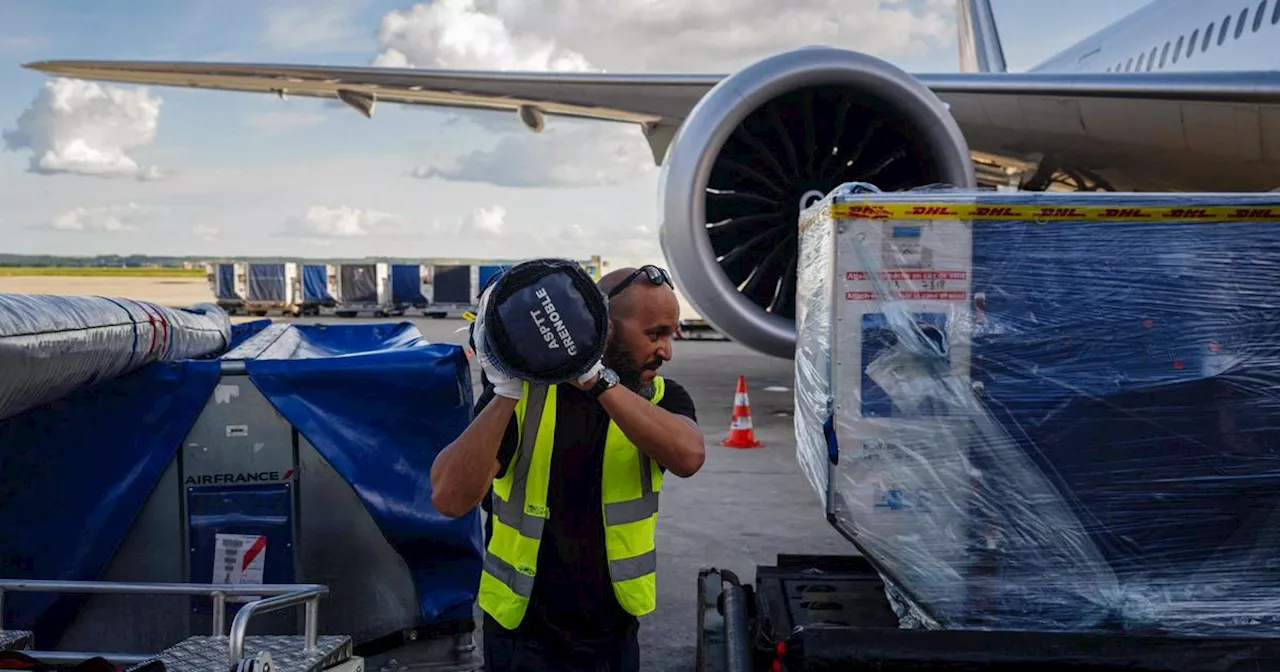 Les salariés des aéroports parisiens appelés à la grève mardi