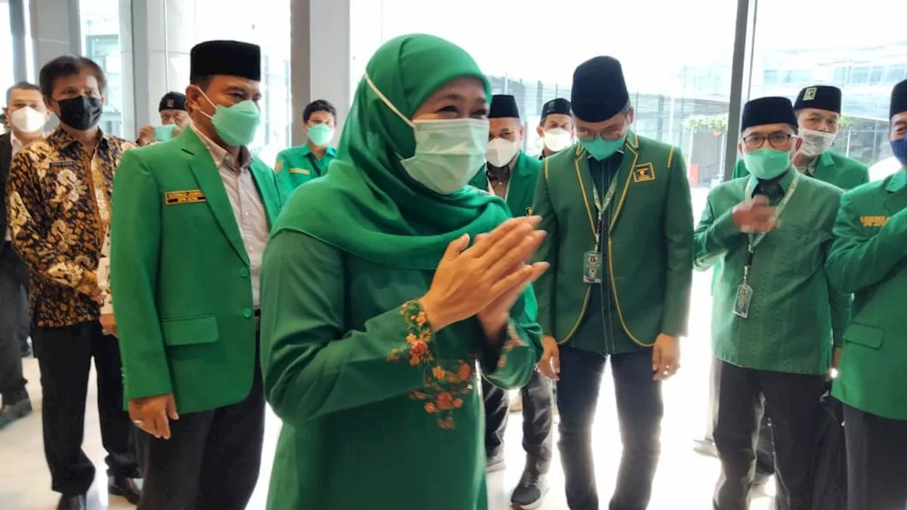 PPP Jatim Serahkan Surat Rekomendasi Dukungan Pilkada kepada Pasangan Khofifah-Emil Dardak