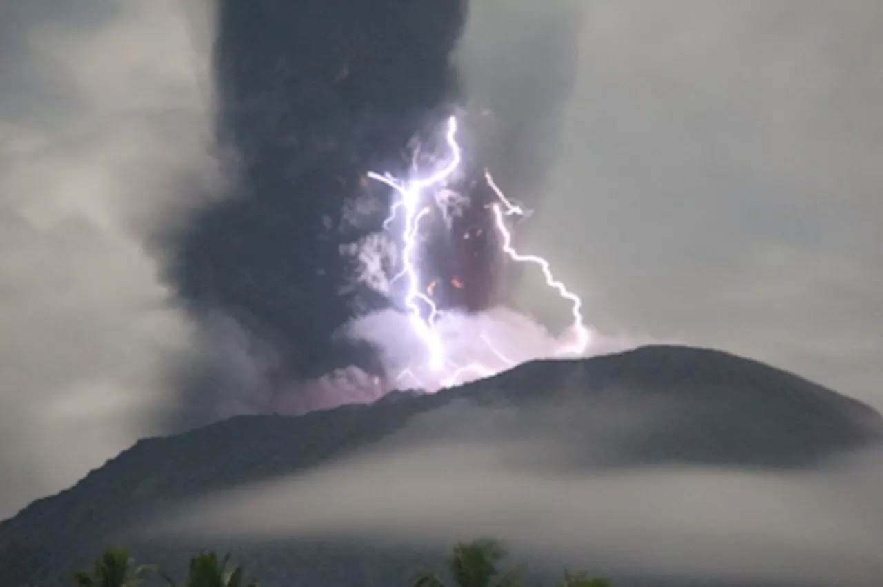 Eruption of Indonesia’s Mount Ibu forces seven villages to evacuate