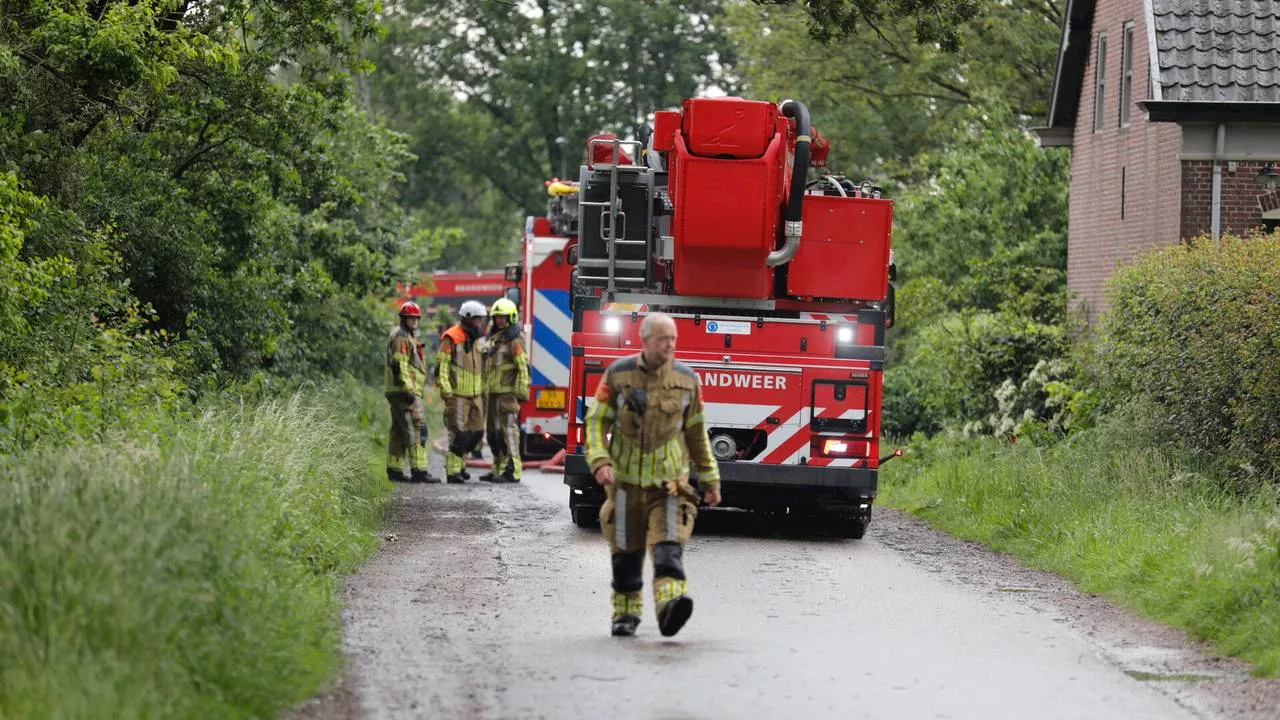 112-nieuws: gewonde na val van trap • schuur door brand verwoest