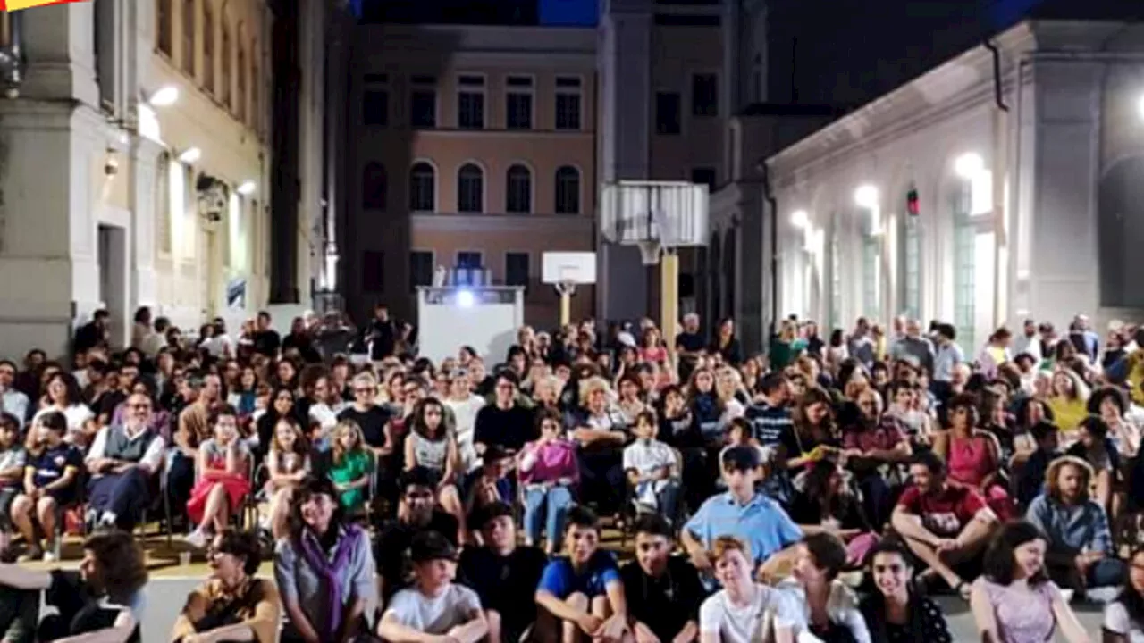 Silent disco, pet therapy e laboratori per la pace: torna la Notte bianca delle scuole aperte