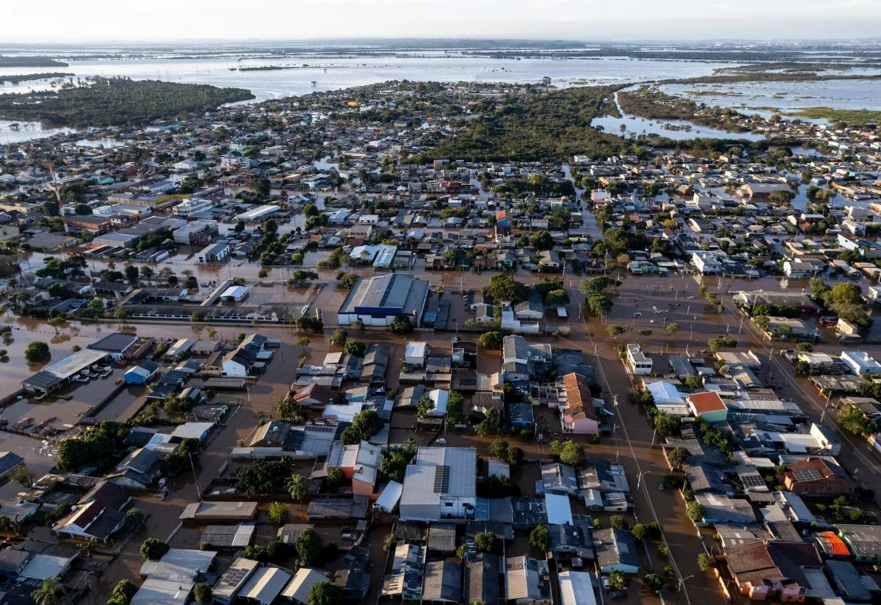 Rio Grande do Sul alcança a marca de 135 prisões em meio às enchentes