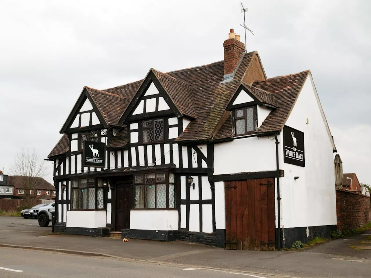 Pub chain applies for permission to refurbish and expand pub that's been empty since Covid