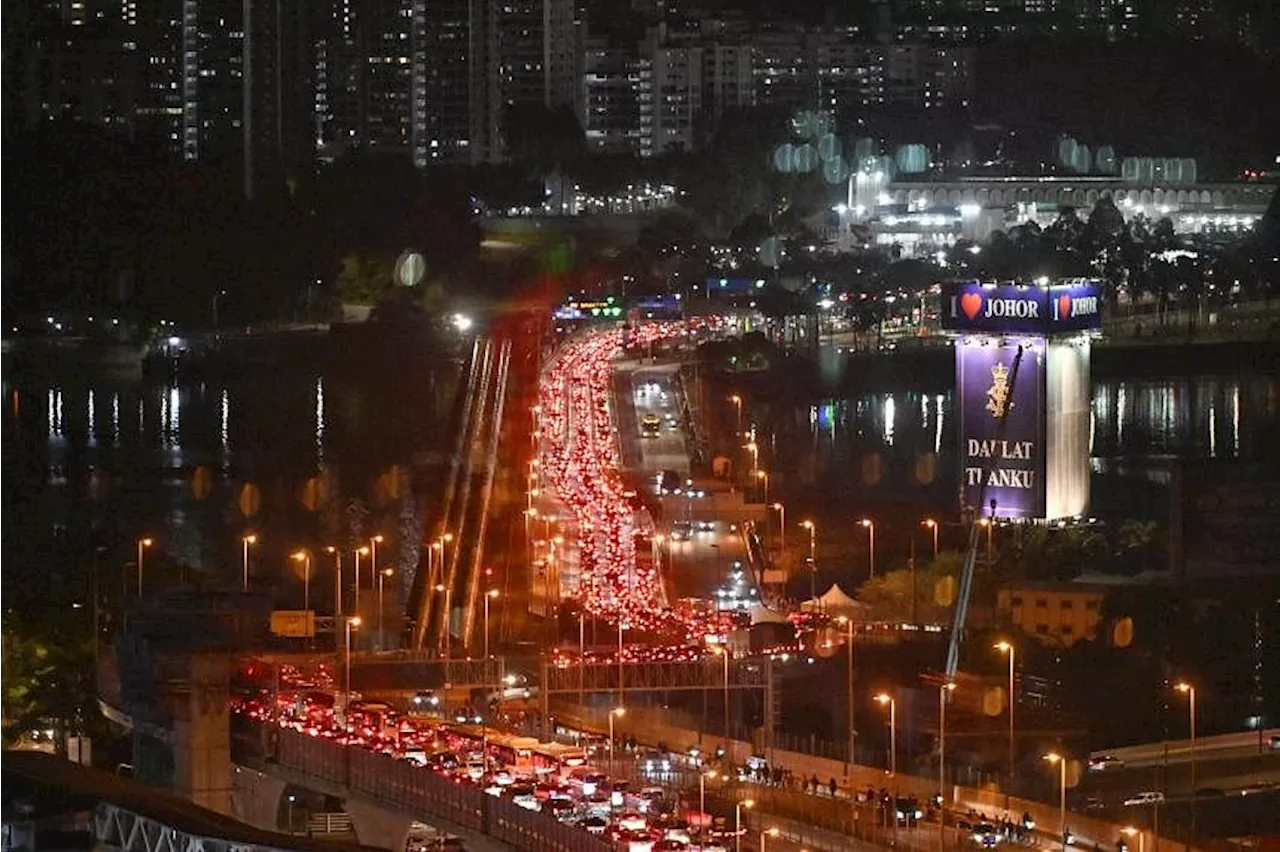 Heavy traffic at Woodlands checkpoint due to enhanced security checks